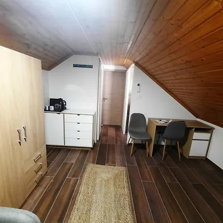 Bed and breakfast Gostisce Jezero