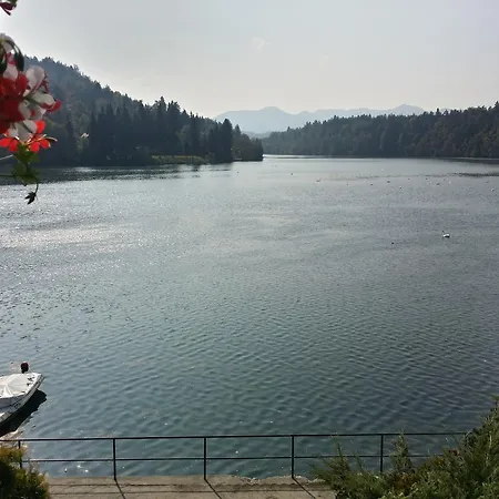 Bed & Breakfast Gostisce Jezero 3*