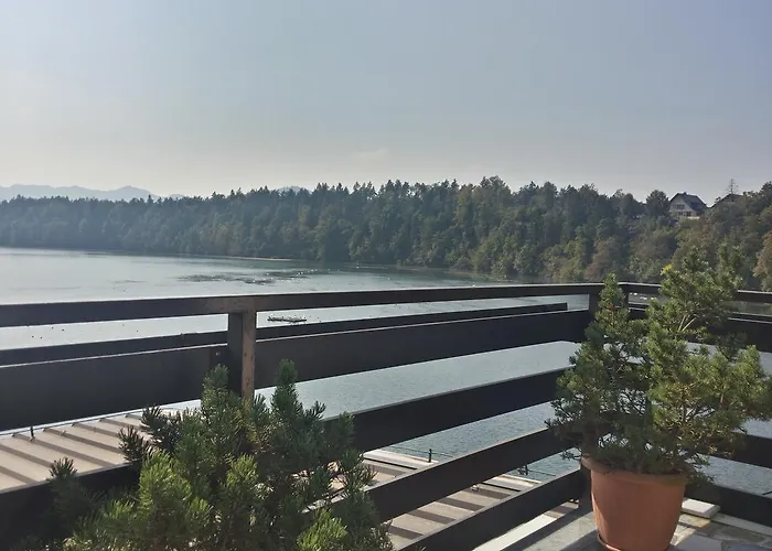 Gostisce Jezero Bed & Breakfast 3*