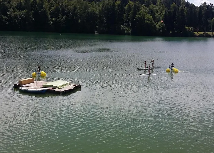 Gostisce Jezero Medvode